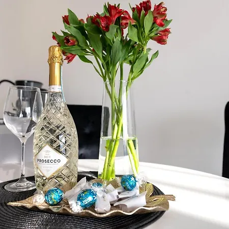 アパート Elegant - Easy - Rent *