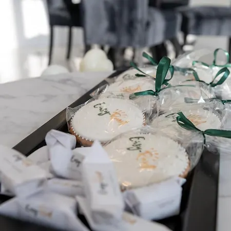 Elegant - Easy - Rent アパート