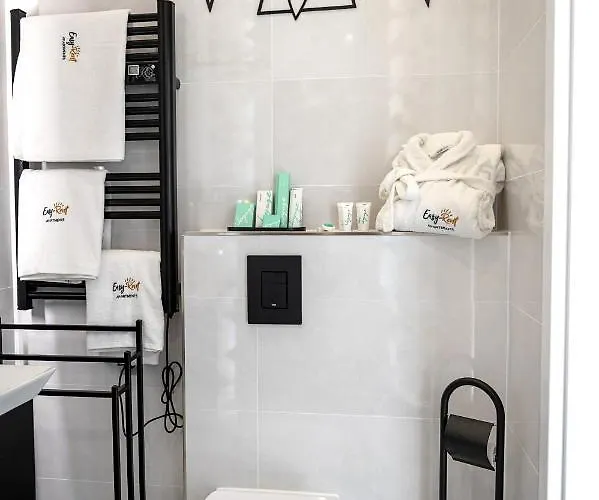 アパート Elegant - Easy - Rent