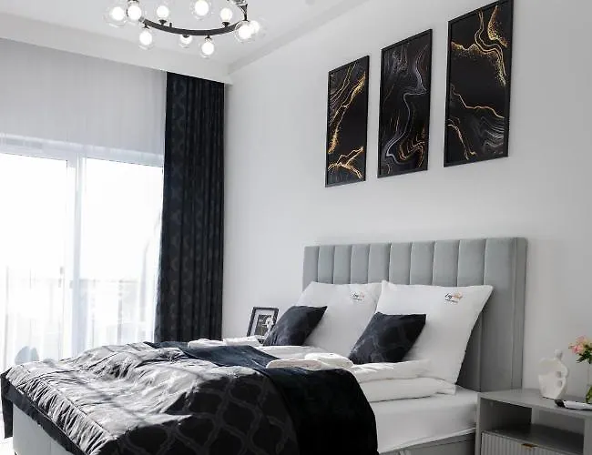 Elegant - Easy - Rent アパート *