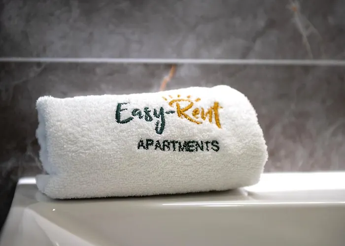 Elegant - Easy - Rent アパート *